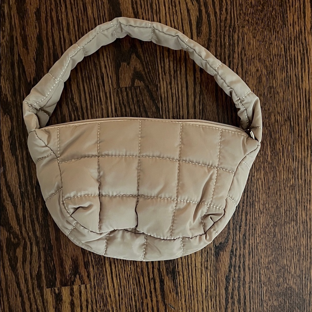 🆕Quilted Tan Shoulder Bag 11 x 6.5 inches - Picture 7 of 8